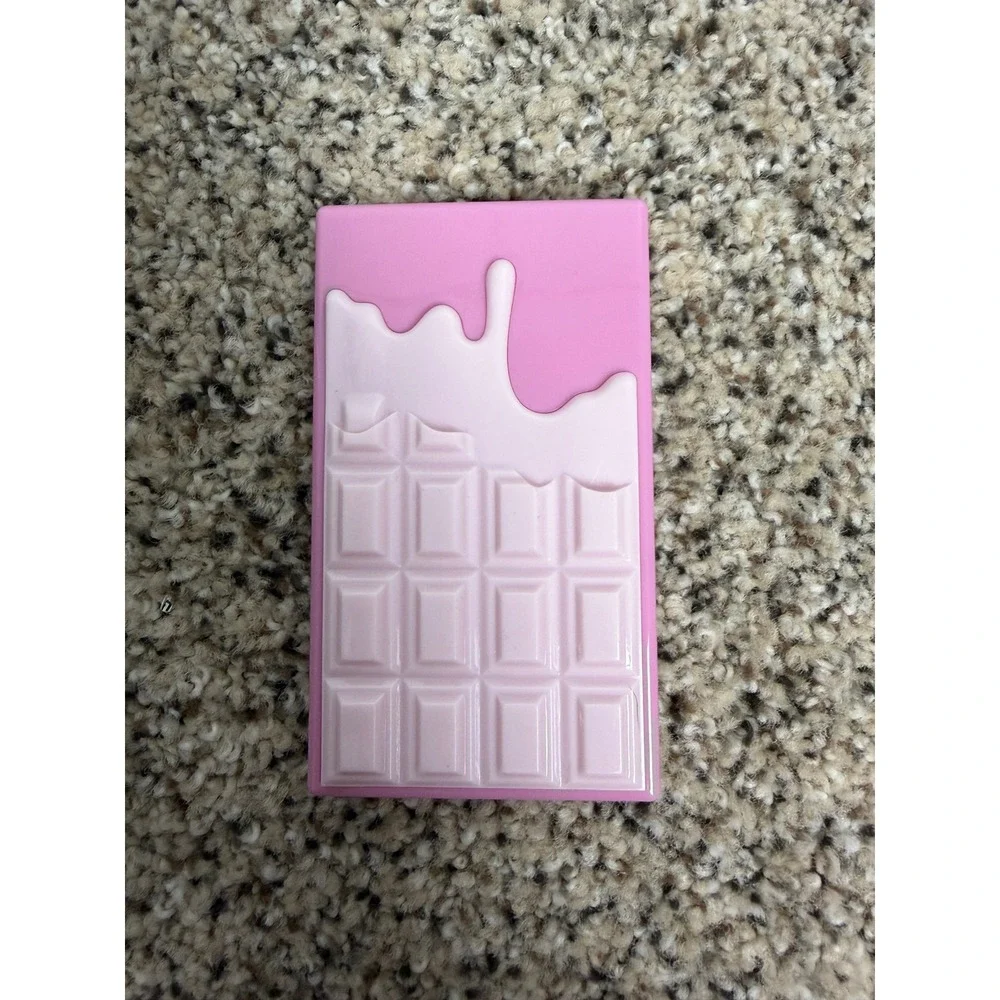 I Heart Revolution Eyeshadow Palette Womens OS Rose Cream Chocolate Bar Pink New